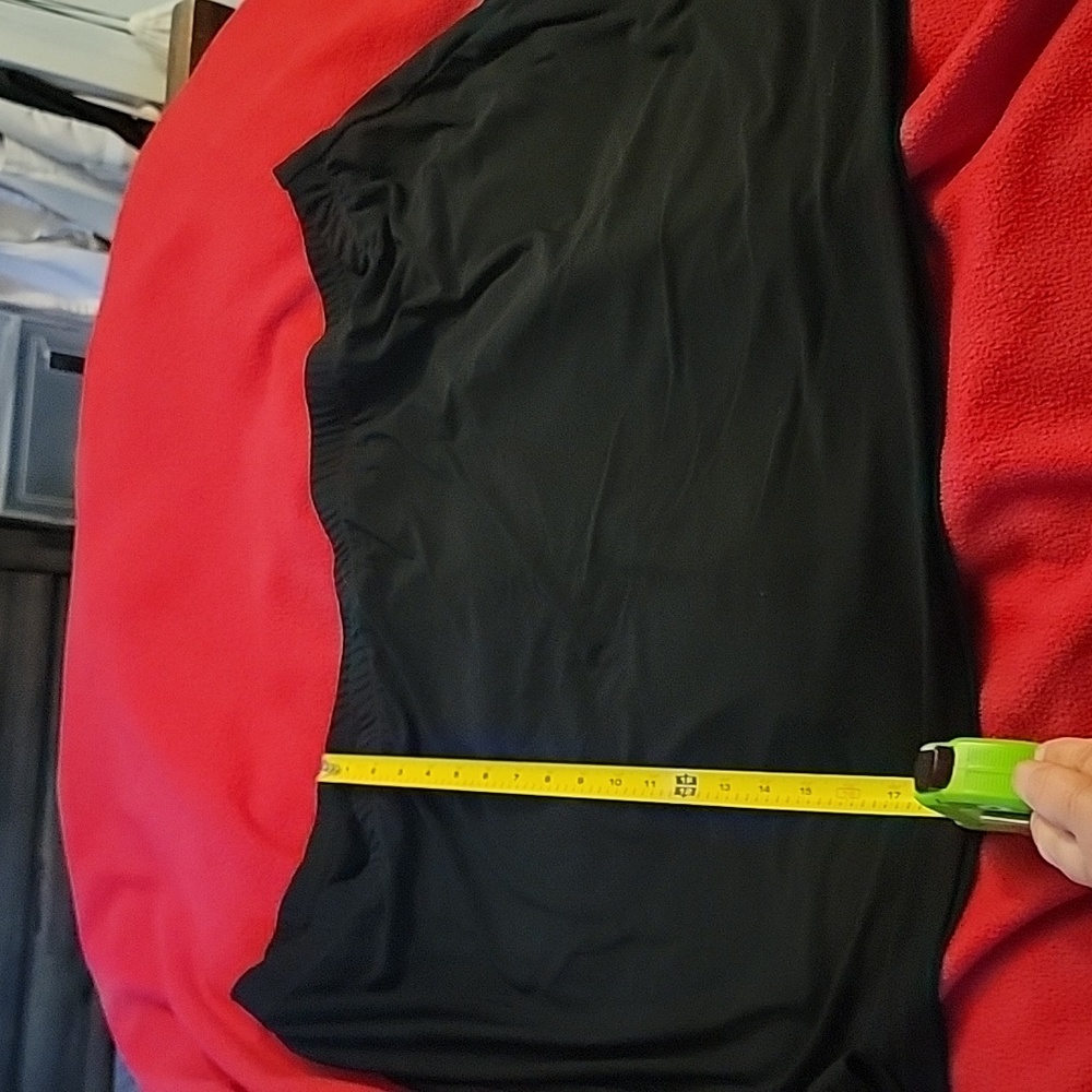 SKORT!!  Susan Graver Blk Skort, 18" top to bottom, 3x